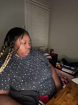 Chocolatebunnyxx96 online show from March 24, 5:23 am