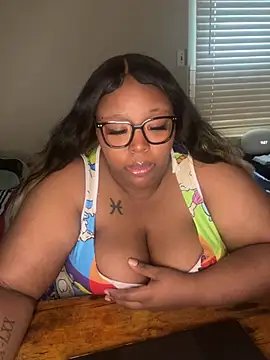 Chocolatebunnyxx96 online show from March 25, 8:26 pm