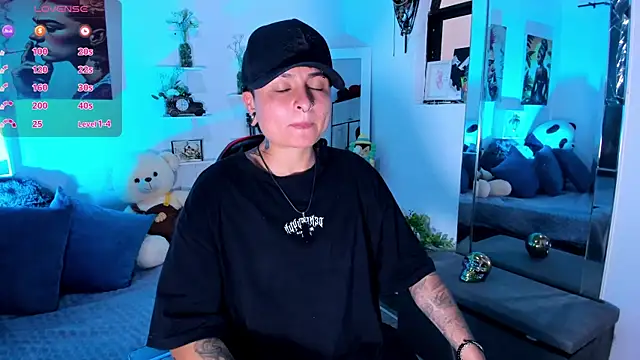 Zury Ramirez online show from January 8, 7:05 pm