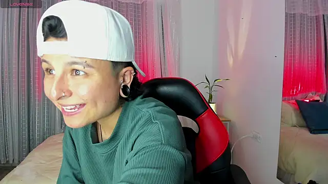 Zury Ramirez online show from April 10, 10:14 pm