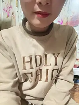 Snapshot of mode-bae chatting on February 4, 1:39 pm mode-bae online show from February 4, 1:39 pm