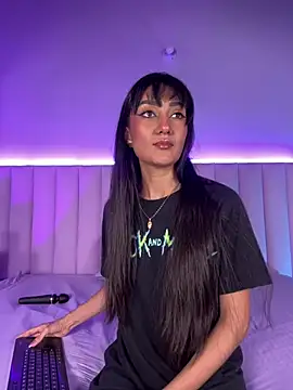 Denightjones online show from April 12, 3:44 am