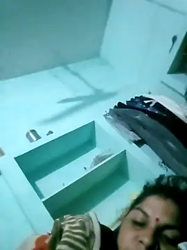 Rajnilodhi4788 online show from January 12, 11:21 pm