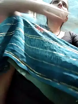 Snapshot of Bhavna8080 chatting on June 10, 3:11 pm Bhavna8080 online show from June 10, 3:11 pm