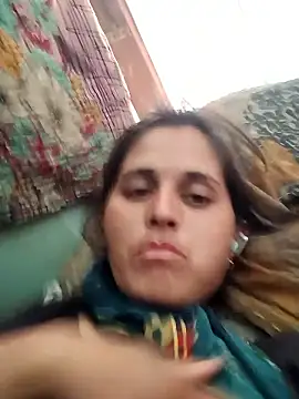 Snapshot of Bhavna8080 chatting on June 11, 3:37 am Bhavna8080 online show from June 11, 3:37 am