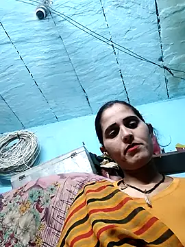 Snapshot of Bhavna8080 chatting on June 11, 3:43 pm Bhavna8080 online show from June 11, 3:43 pm
