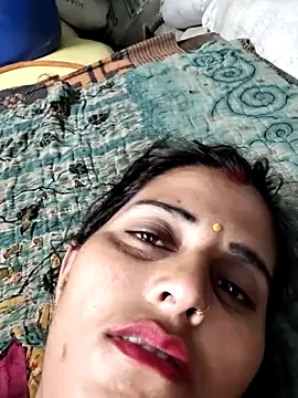 Snapshot of Bhavna8080 chatting on June 14, 9:28 pm Bhavna8080 online show from June 14, 9:28 pm