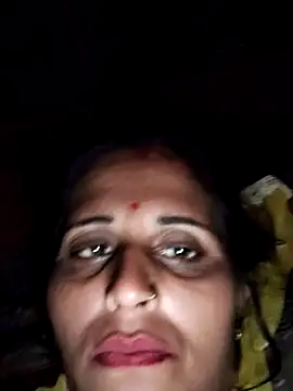 Snapshot of Bhavna8080 chatting on June 19, 10:57 pm Bhavna8080 online show from June 19, 10:57 pm