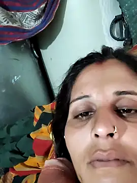 Snapshot of Bhavna8080 chatting on June 21, 5:21 am Bhavna8080 online show from June 21, 5:21 am
