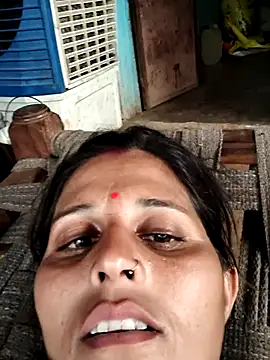 Snapshot of Bhavna8080 chatting on July 3, 1:06 pm Bhavna8080 online show from July 3, 1:06 pm