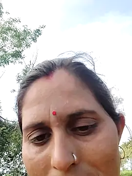 Snapshot of Bhavna8080 chatting on August 3, 10:54 am Bhavna8080 online show from August 3, 10:54 am