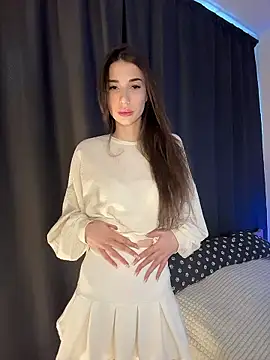 LaineTop1 online show from January 8, 10:39 am