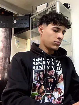 MaxStar26 online show from January 9, 2:09 pm