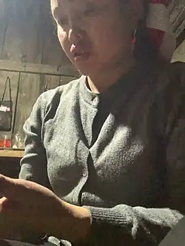 hinicky-0 online show from February 6, 1:36 pm