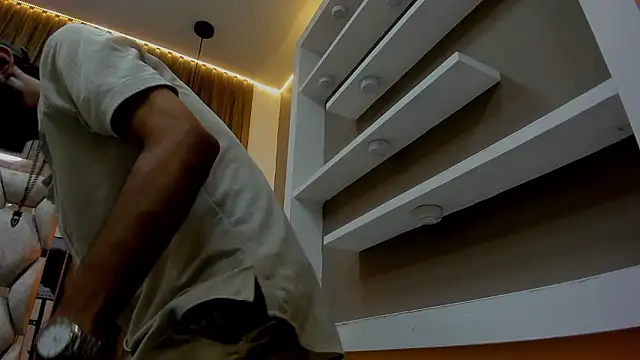 Snapshot of james__walsh chatting on February 2, 7:45 pm james walsh online show from February 2, 7:45 pm