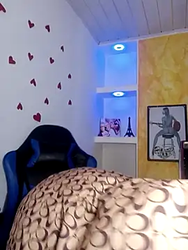 honeyluxe  online show from March 13, 4:19 am