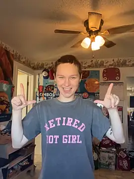 Snapshot of SugarNCinnamon chatting on February 13, 3:30 pm SugarNCinnamon online show from February 13, 3:30 pm