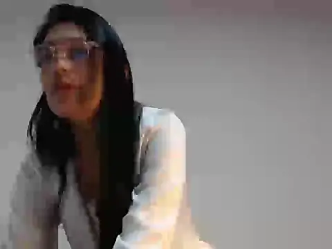 Elizabeth manzon online show from April 11, 10:08 am