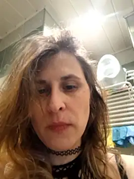 Snapshot of millfka chatting on January 8, 2:41 pm millfka online show from January 8, 2:41 pm