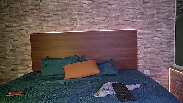 samanthaawellss online show from January 15, 7:39 pm