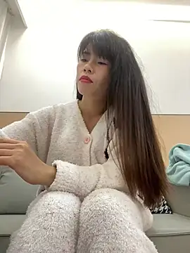 Snapshot of Miss_me29 chatting on February 10, 2:15 am Miss me29 online show from February 10, 2:15 am