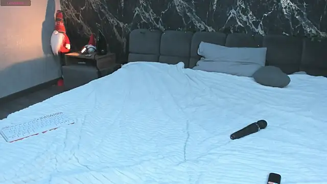 stella torres online show from March 3, 5:02 am