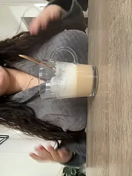 Therealbaddie666 online show from January 6, 1:15 pm