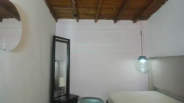 ZoeFox5 online show from March 9, 12:09 pm