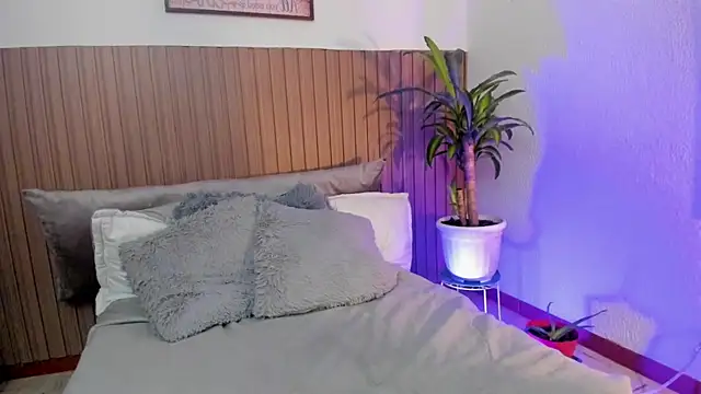 IndieMiller online show from April 16, 12:39 pm