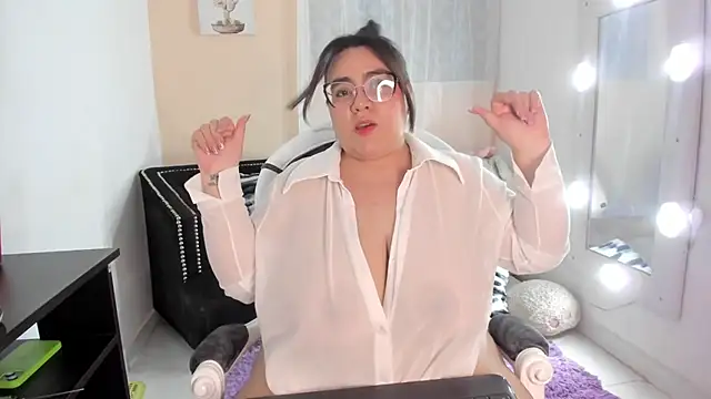 KarlaLannee online show from June 21, 1:52 am