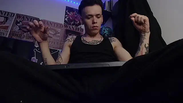 Snapshot of Anhony_Muscle chatting on January 19, 10:41 am Anhony Muscle online show from January 19, 10:41 am