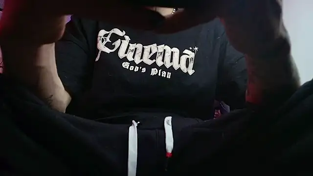 Snapshot of Anhony_Muscle chatting on March 16, 7:29 pm Anhony Muscle online show from March 16, 7:29 pm