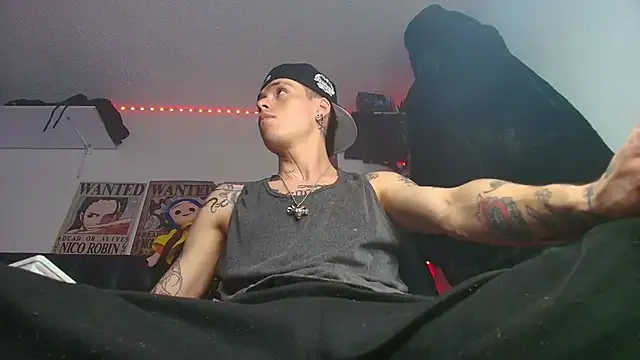 Snapshot of Anhony_Muscle chatting on April 13, 7:41 pm Anhony Muscle online show from April 13, 7:41 pm