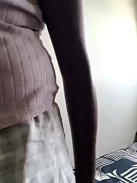 Snapshot of princess-boobz chatting on February 18, 8:54 am princess-boobz online show from February 18, 8:54 am