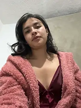 auroramooon online show from February 23, 4:21 am