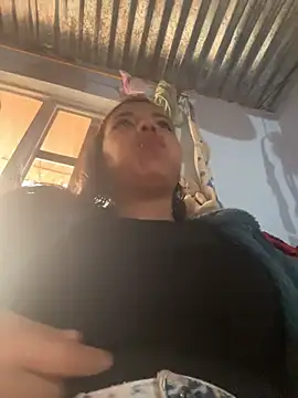 Snapshot of cinthia2011 chatting on February 6, 8:23 pm cinthia2011 online show from February 6, 8:23 pm