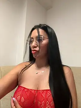 Snapshot of nataliia_queen_ chatting on May 27, 10:40 pm nataliia queen online show from May 27, 10:40 pm