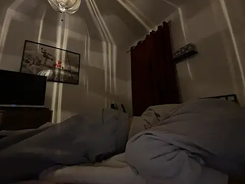 arthuurtwinklxb online show from March 1, 11:18 pm