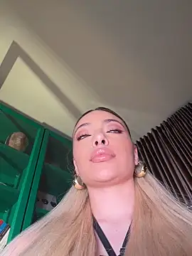 Ginevrafedez online show from February 20, 2:30 am