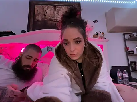 Snapshot of aria_lee1987 chatting on February 6, 3:11 am aria lee1987 online show from February 6, 3:11 am