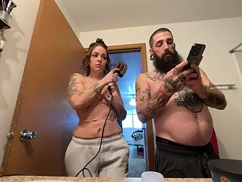 Snapshot of aria_lee1987 chatting on February 14, 2:58 pm aria lee1987 online show from February 14, 2:58 pm