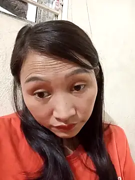 Snapshot of yumyum112 chatting on February 24, 12:58 pm yumyum112 online show from February 24, 12:58 pm