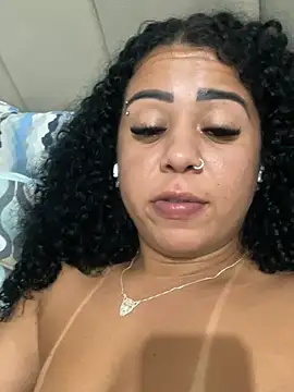 Snapshot of Cachinhossfd chatting on February 8, 4:05 am Cachinhossfd online show from February 8, 4:05 am