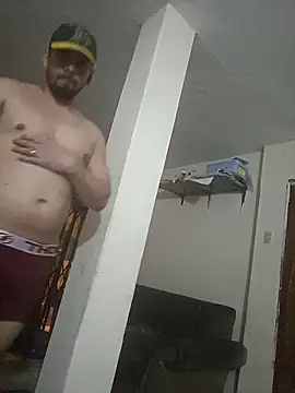 Snapshot of paladito01 chatting on February 12, 5:24 am paladito01 online show from February 12, 5:24 am