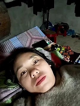 Snapshot of vanvan005 chatting on February 3, 11:21 pm vanvan005 online show from February 3, 11:21 pm