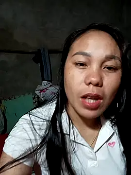 Snapshot of vanvan005 chatting on February 8, 1:20 am vanvan005 online show from February 8, 1:20 am