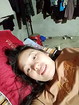 Snapshot of vanvan005 chatting on February 15, 11:23 pm vanvan005 online show from February 15, 11:23 pm