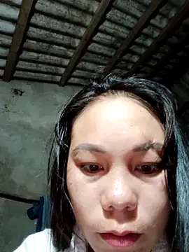 Snapshot of vanvan005 chatting on February 16, 11:12 pm vanvan005 online show from February 16, 11:12 pm