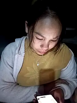 Snapshot of vanvan005 chatting on February 19, 12:23 pm vanvan005 online show from February 19, 12:23 pm