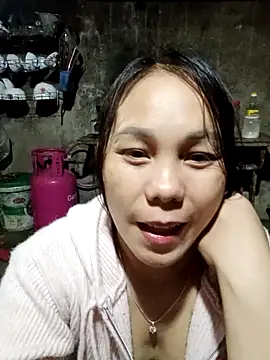 vanvan005 online show from March 18, 11:02 am